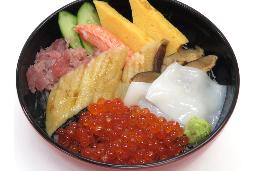 人気の海鮮丼（特別メニュー例）